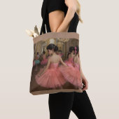 Bailarinas en una gran sala de estilo rocóco tasche (Von Nahem)
