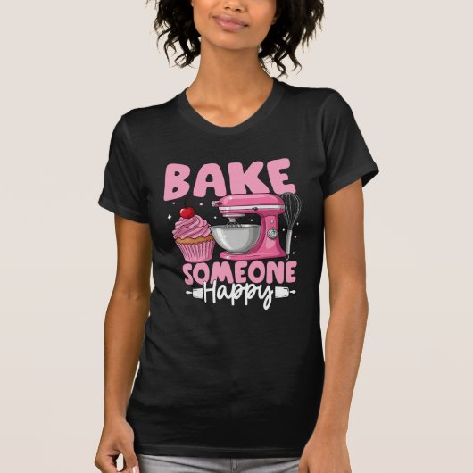 Bake Someone Happy – Cute Pink Baking Mixer Design T-Shirt (Vorderseite)