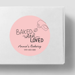 Baked with love pink handwriting runder aufkleber