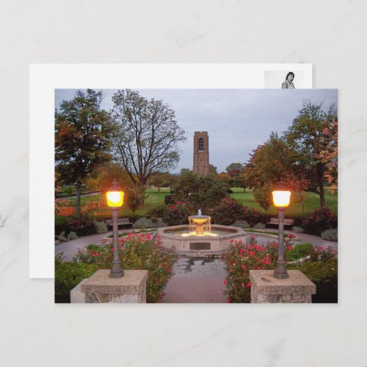 Baker Bark Carillion Tower & Fountain Postkarte (Vorne/Hinten)