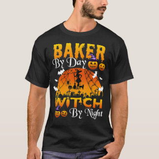 Baker by Day Hexe by Night Bäcker Halloween Ghost T-Shirt