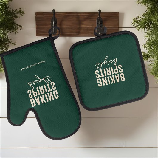 Baking Spirits Bright Weihnachten Ofenhandschuh & Topflappen-Set