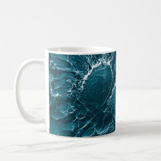Bakterielle Zellen von Staphylococcus- aureusnahem Kaffeetasse (Links)