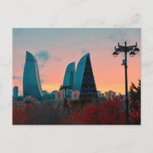 Baku-Skyline und Flammentürme Postkarte