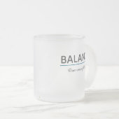 Balance Over Everything – Minimal White Typography Mattglastasse (VorderseiteRechts)