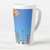 Balboa Fun Zone, Newport Beach, Kalifornien Milchtasse (Rechte Ecke)