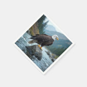 Bald Adler auf einem Felsen Serviette (Ecke)