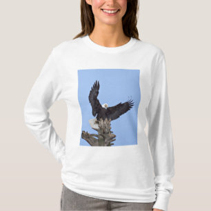 Bald-Adler (Haliäetus leucocephalus) mit Flügeln T-Shirt