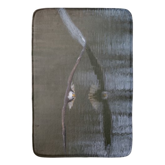 Bald Adler im Flug Badematte (Vorderseite Vertikal)