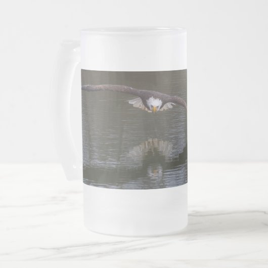 Bald Adler im Flug Mattglas Bierglas (Vorderseite Links)