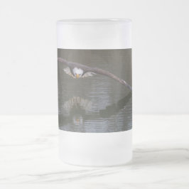 Bald Adler im Flug Mattglas Bierglas