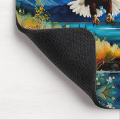 Bald-Adler-Jagd auf Wildblumen Mousepad (Ecke)