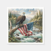 Bald-Adler mit amerikanischer Flagge auf Baumzweig Serviette (Vorderseite)