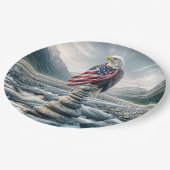 Bald Adler mit amerikanischer Flagge auf einem Cai Pappteller (Schrägansicht)