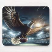 Bald-Adler mit einem Fußball Mousepad (Vorne)