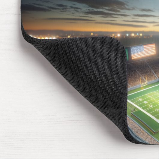 Bald-Adler mit einem Fußball Mousepad (Ecke)