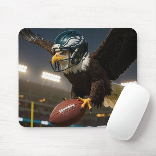 Bald Adler mit Fußball und Helm Mousepad (Mit Mouse)