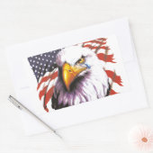 Bald-Adler mit Tear - USA-Flagge im Hintergrund Rechteckiger Aufkleber (Umschlag)