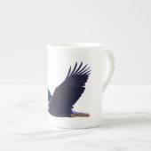 Bald Eagle Flying Porzellantasse (Vorderseite Rechts)