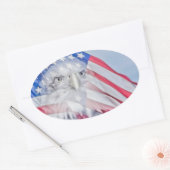 Bald Eagle Head & American Flag Ovaler Aufkleber (Umschlag)