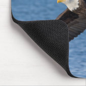 Bald eagle in flight mousepad (Ecke)