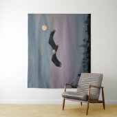 Bald Eagle In Front Of Seattle and Moon Wandteppich (Beispiel)