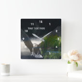 Bald Eagle Misty Pond Fantasy Animal Art Quadratische Wanduhr (Zuhause)