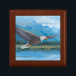 Bald Eagle Soaring Geschenkbox<br><div class="desc">Bald Eagle Soaring Artist: Tim Oole</div>
