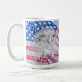 Bald Eagle und die amerikanische Flagge Kaffeetasse