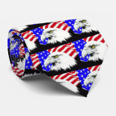 Bald Eagle und die amerikanische Flagge Krawatte (Gerollt)