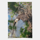 Bald Eagle verlassend Nest Handtuch (Vertikal)