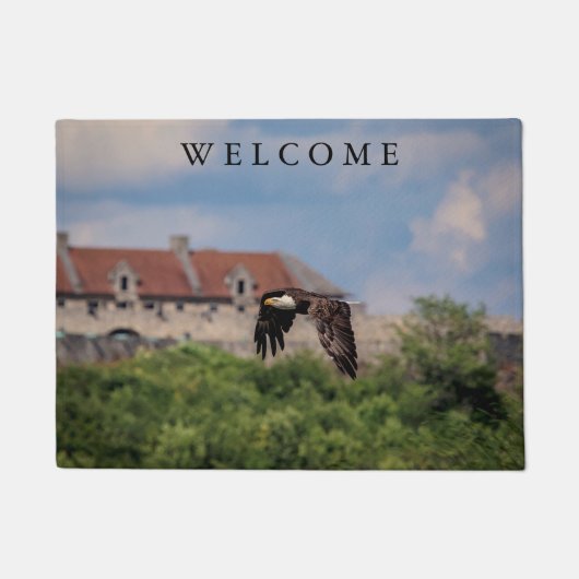 Bald Eagle vorbei an Fort Ticonabweicha Fußmatte (Vorderseite)