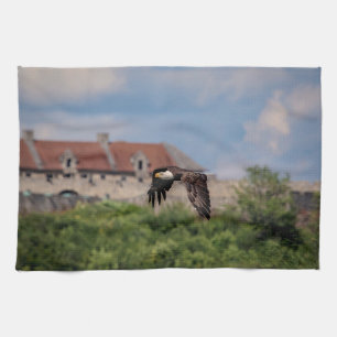 Bald Eagle vorbei an Fort Ticonabweicha Geschirrtuch