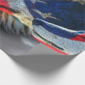 Bald Eagle Wolf American Flag Geschenkpapier (Ecke)
