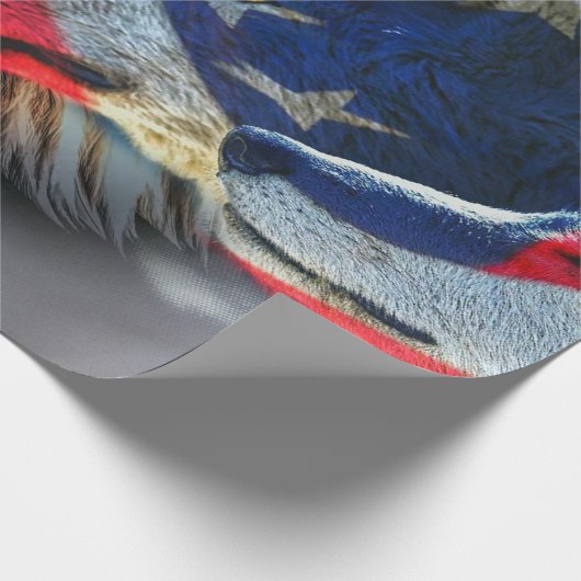 Bald Eagle Wolf American Flag Geschenkpapier (Ecke)