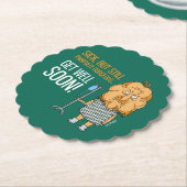 Bald geht's gut - Mann im Krankenhausschiff Cartoo Untersetzer (angewinkelt)