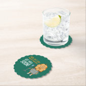 Bald geht's gut - Mann im Krankenhausschiff Cartoo Untersetzer (Vor Ort)