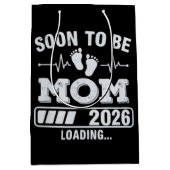 Bald Mutter 2026 Schwangerschaftsankündigung wird Mittlere Geschenktüte (Vorderseite)