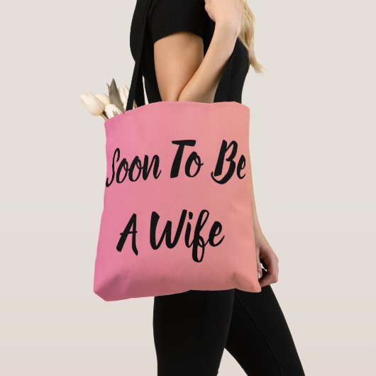 Bald Verlobt Tasche (Von Nahem)