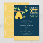 Bald wird eine Familie von drei Baby-Dusche Einladung (Vorne/Hinten)