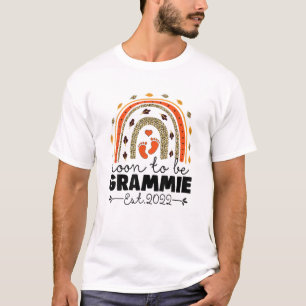 Bald wird Grammie Est 2022 lustiger Muttertag Leo T-Shirt