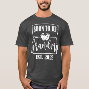 Bald wird Oma 2023 glücklicher Muttertag T-Shirt