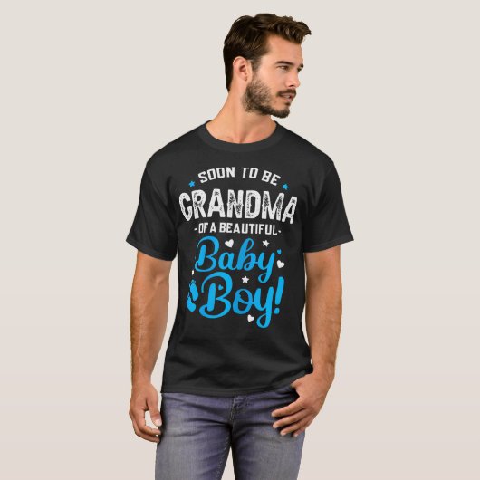 Bald wird Oma eines Babyjungen, der zum Gran beför T-Shirt (Vorne ganz)