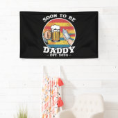 Bald zu Daddy 2025 erste Daddy 2025 Retro Banner (Insitu)