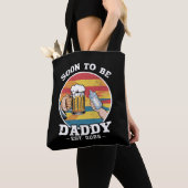 Bald zu Daddy 2025 erste Daddy 2025 Retro Tasche (Von Nahem)