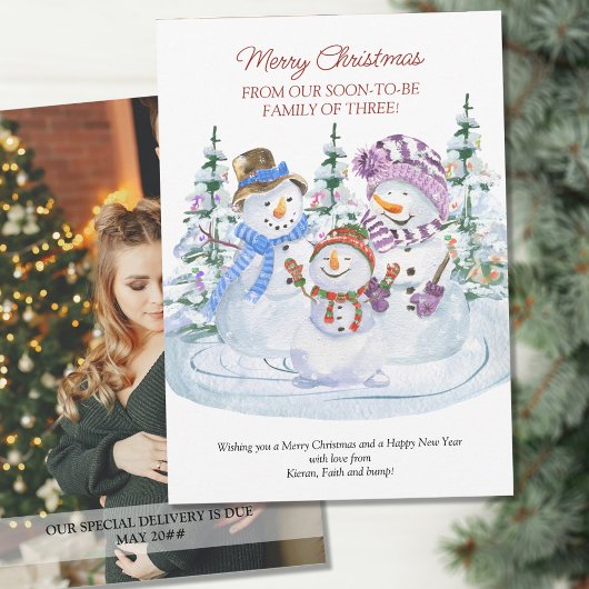 Bald zu Familie von 3 frohen Snowmen Schwangerscha Ankündigung