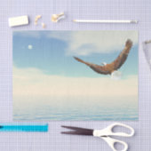 Baldadler, der über den Ozean zum Mond fliegt Seidenpapier (Handwerk)