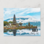 BALI AWAITS US FEIERTAGSPOSTKARTE (Vorderseite)
