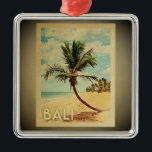 Bali Vintage Reisen Ornament Palme Aus Metall<br><div class="desc">Ein cooler Vintager Stil Bali-Ornament mit einer Palme an einem Sandstrand mit blauem Himmel und Ozean.</div>