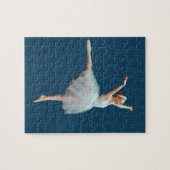 Ballerina im Weiß auf Blau Puzzle (Horizontal)